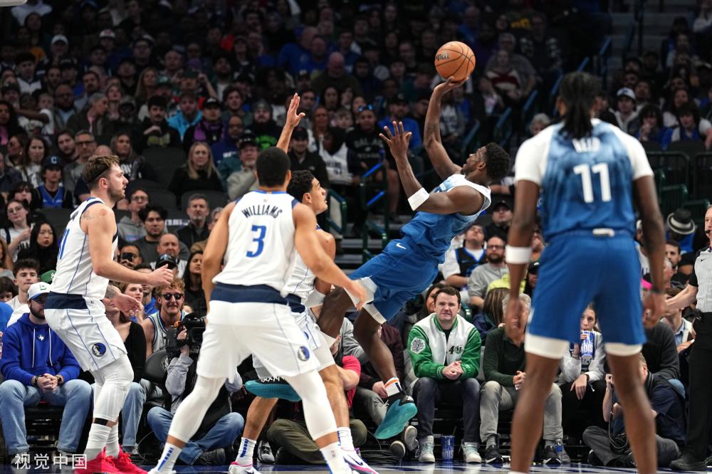 在对方防线 在对方防线