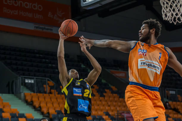 镑新门将坑 镑新门将坑