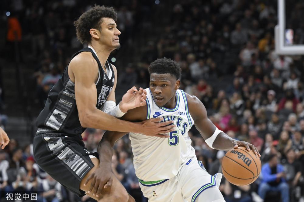 形成了一个 形成了一个