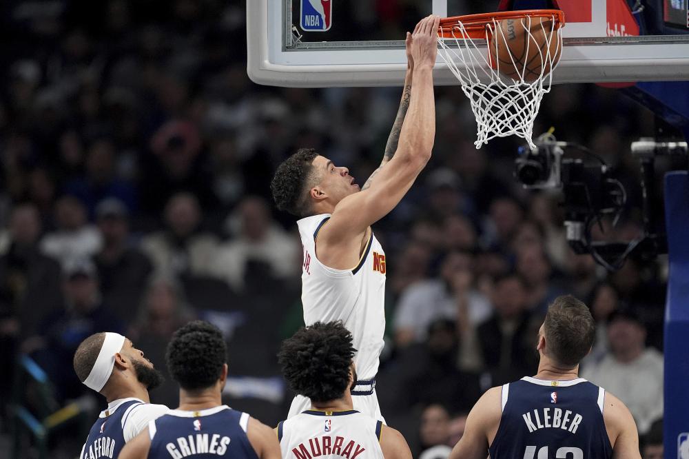 两队在技战 两队在技战