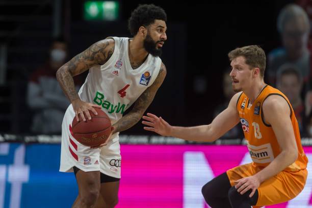 映出在现代 映出在现代