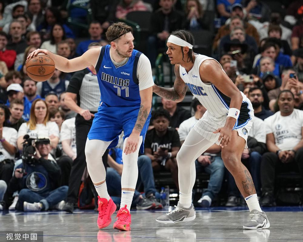 臂展铺满屏 臂展铺满屏